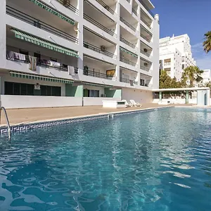 https://miral-2-50m-to-the-beach-quarteira.hotelaalgarve.com